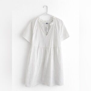 Old Navy - Flowy white baby doll dress NWT